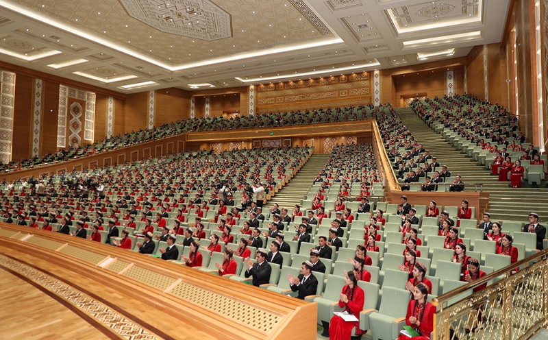 دانش آموزان ترکمن 